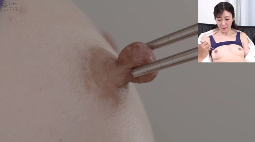 拝みたくなるほど淫靡で敏感な乳首を持つ美熟女妻 ゆりさん47歳