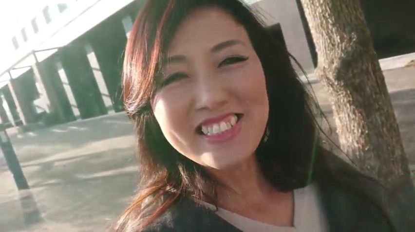 【個人】スレンダー知的美人妻 インテリ税理士50歳 壊れるほどの快感に事故レベルの大絶叫号泣ハメ撮り